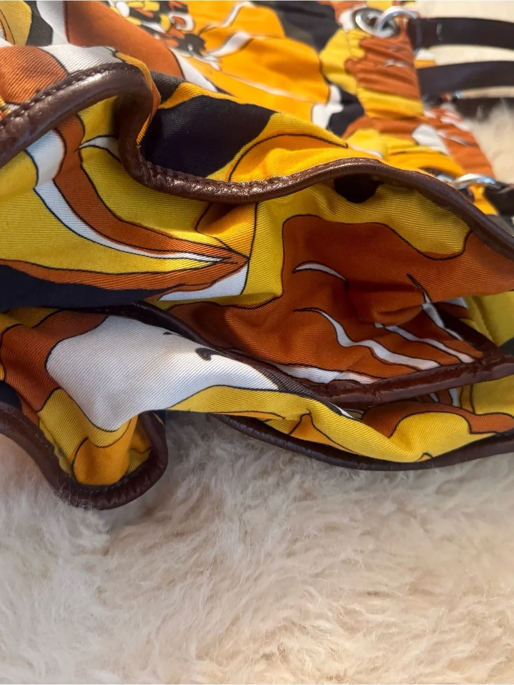 D&G 💯Floral Canvas Tote in Yellow, Orange, Black,Brown ,Cream 🤩